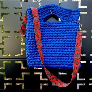 Handwoven Knitted Modern Handbag in Blue, orange adjustable strap NWT
